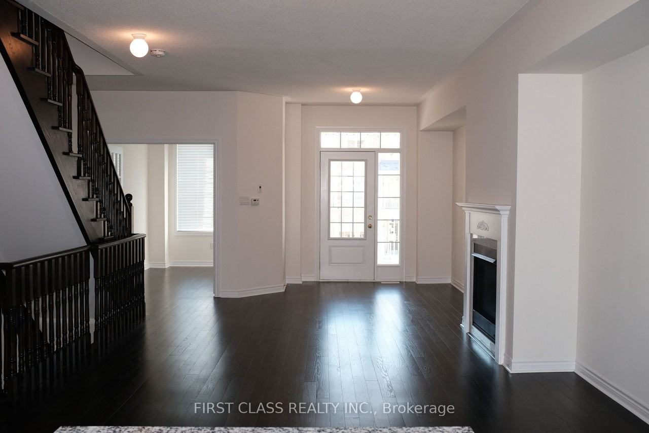 19 Farooq Boulevard - Photo 2 of 6