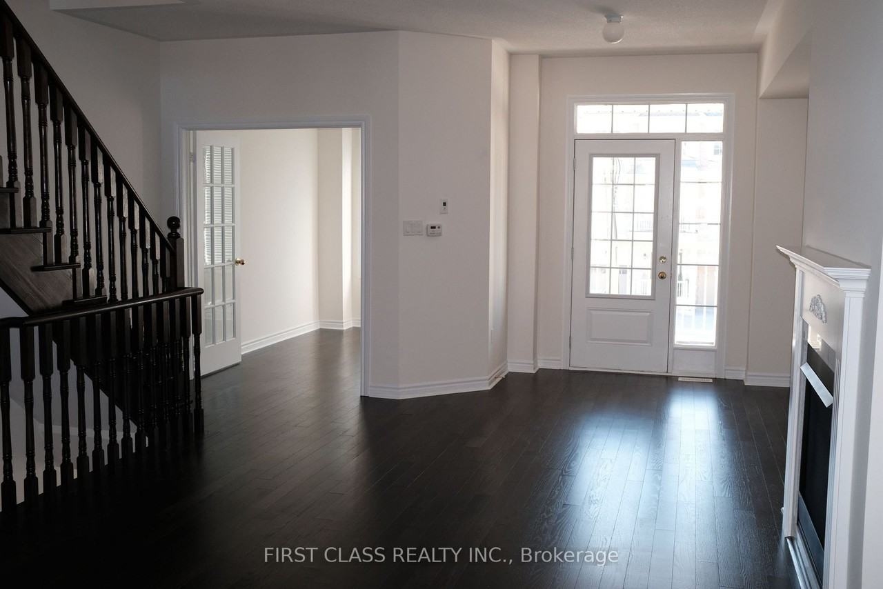 19 Farooq Boulevard - Photo 3 of 6