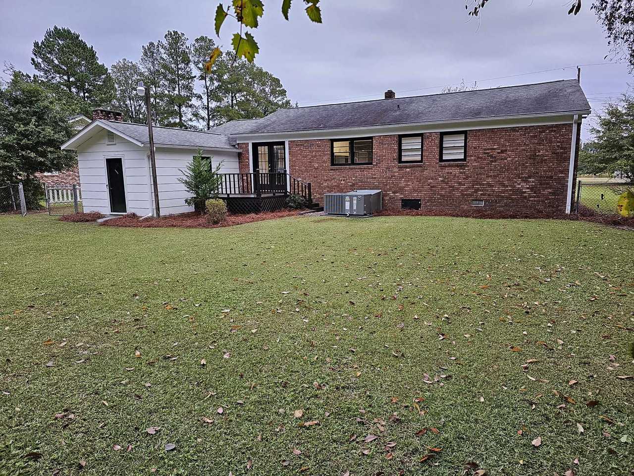 215 W Coleman Ave #NA - Photo 2 of 10