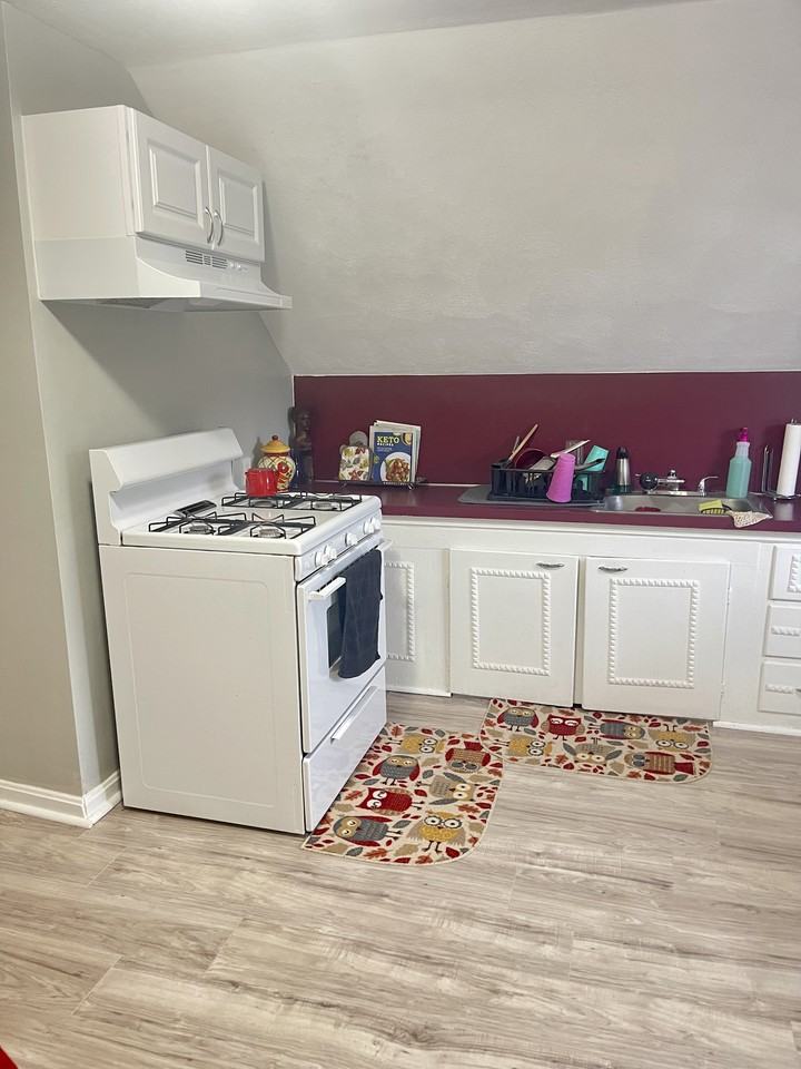 1253 Eddy St #3 - Photo 2 of 10