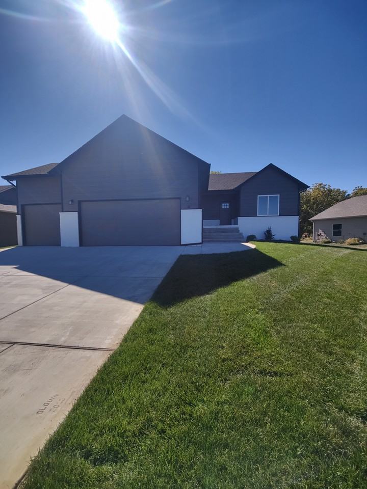 417 E Karla Ave #NA - Photo 2 of 21