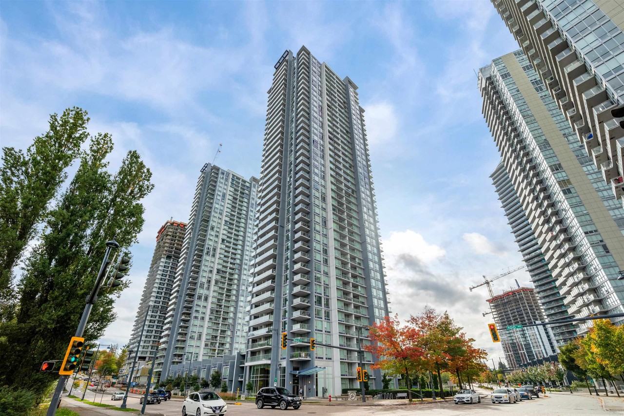 Park Avenue East & West Apartments 13696 100 Ave, Surrey, BC V3T 0L5