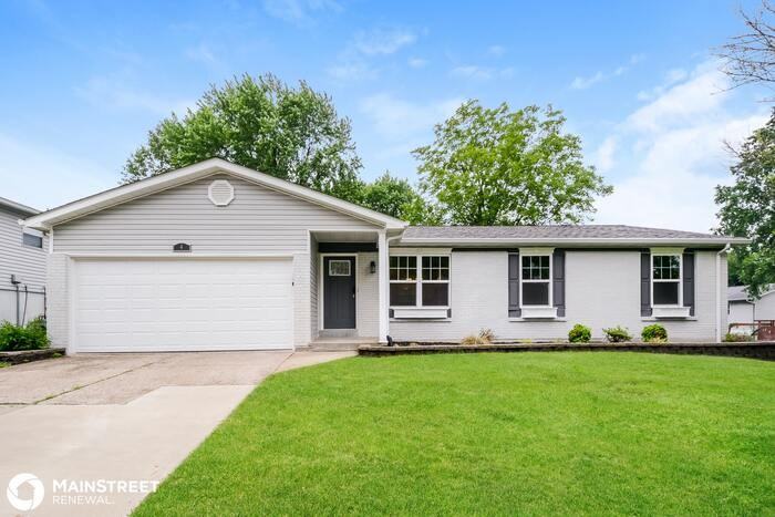 4 S Dianne Dr - Photo 3 of 16