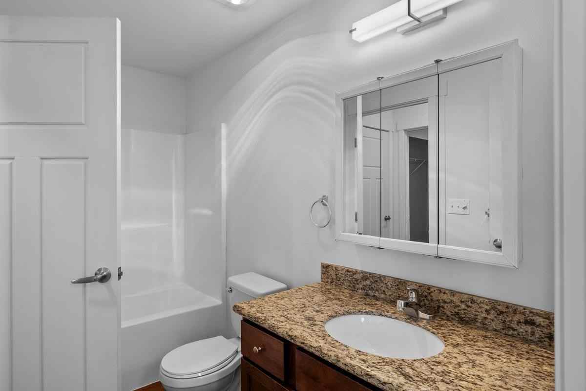 3003 Queensgate Dr - Photo 7 of 13