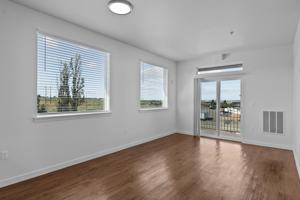 featured image of 3003 Queensgate Dr