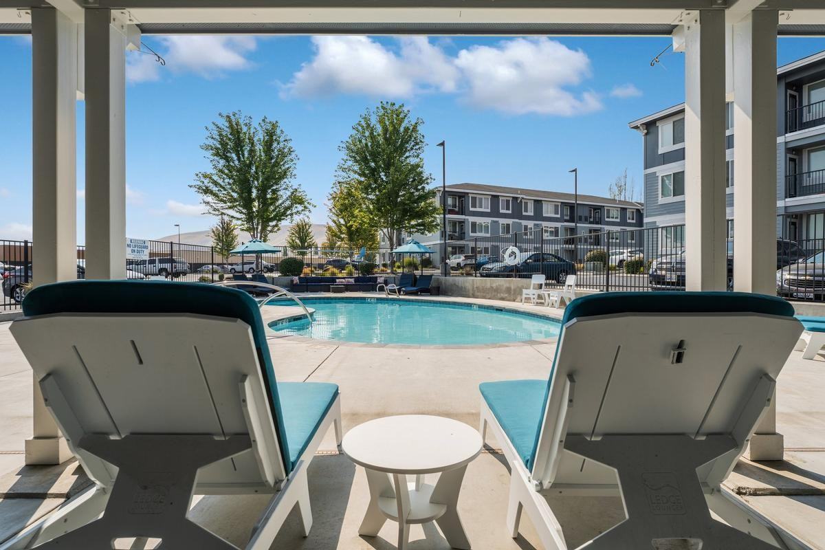 3003 Queensgate Dr - Photo 2 of 31