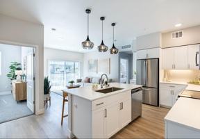 featured image of 1008 Little Ln