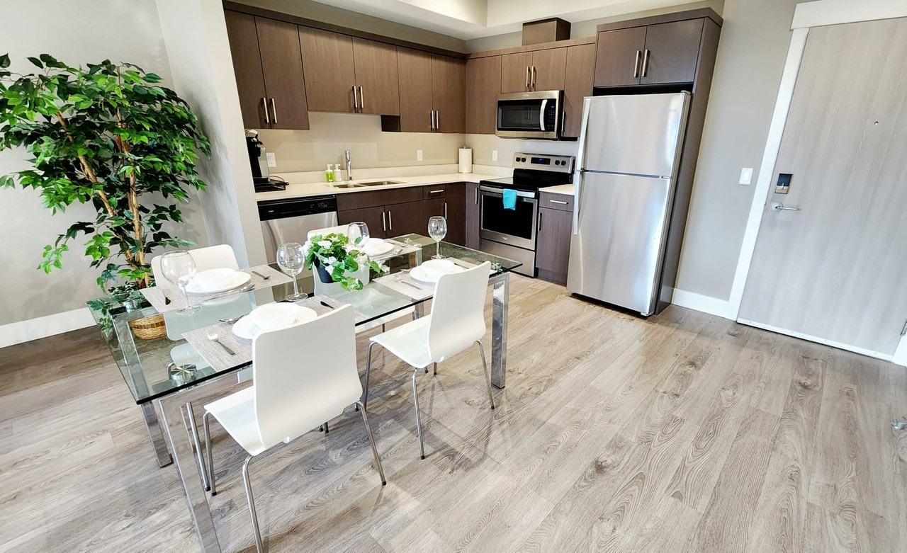 925 Leon Avenue #527 - Photo 5 of 20