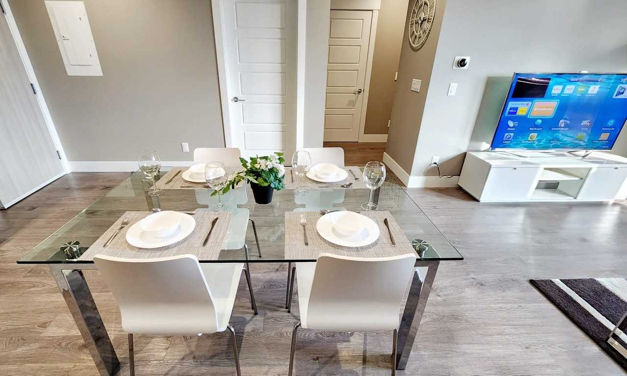 925 Leon Avenue #527 - Photo 7 of 20