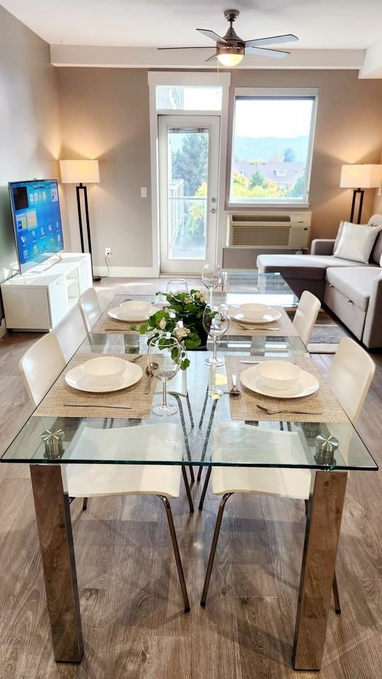 925 Leon Avenue #527 - Photo 6 of 20