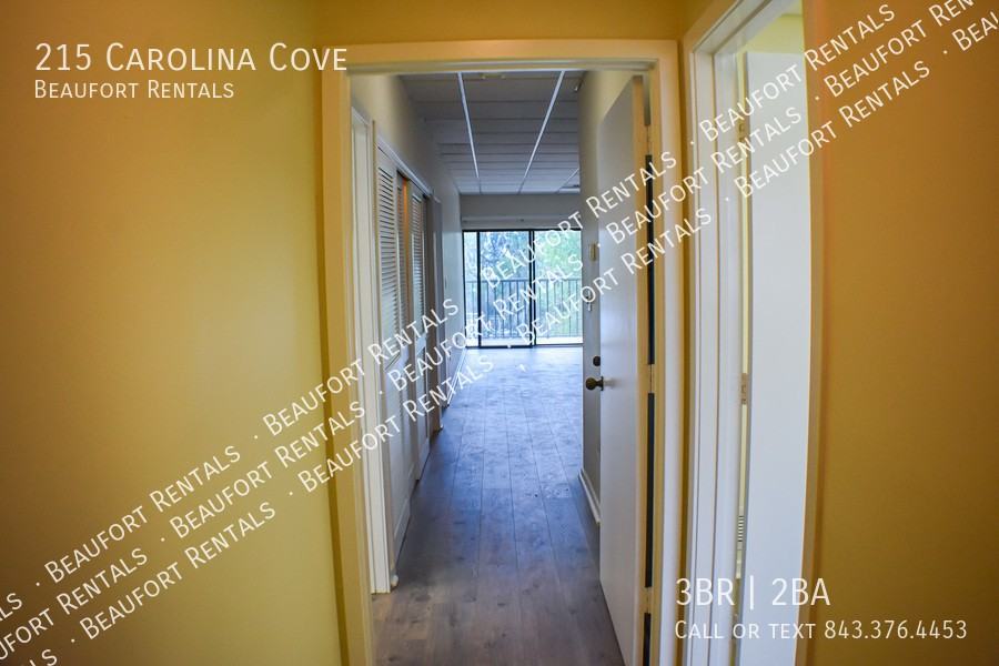 2201 Boundary St Apt 215 - Photo 3 of 19