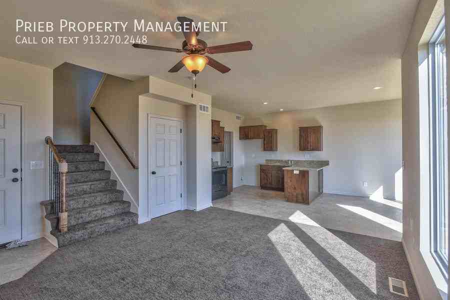 2089 S 137th St - Photo 3 of 24