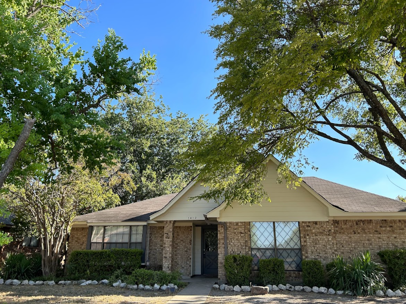 1412 Edelweiss Dr - Photo 3 of 14