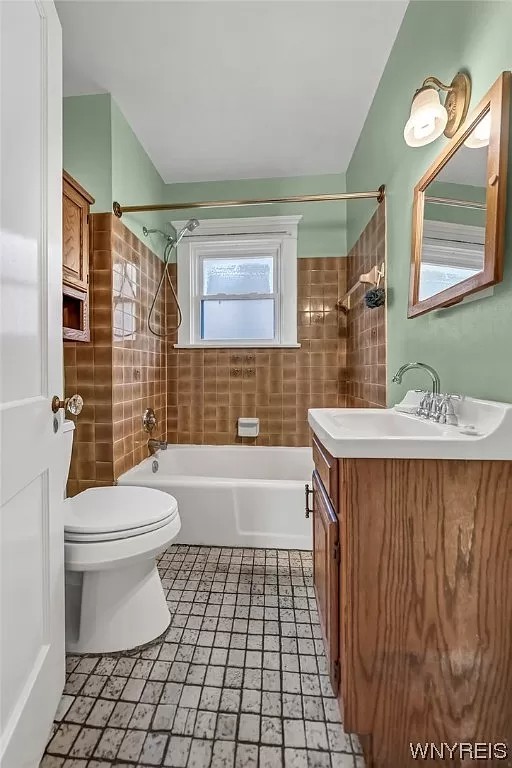 66 Niagara Falls Blvd - Photo 2 of 6