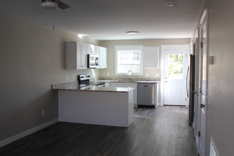 109 Buster Ln - Photo 2 of 24