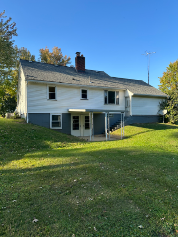 9934 Georgetown St - Photo 2 of 18