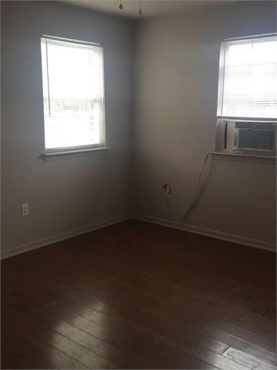 3719 Mistletoe - Photo 3 of 11