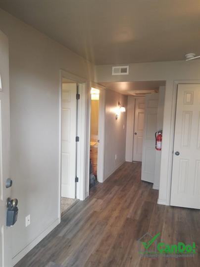 Hunters Loop Apartments - Photo 2 of 8