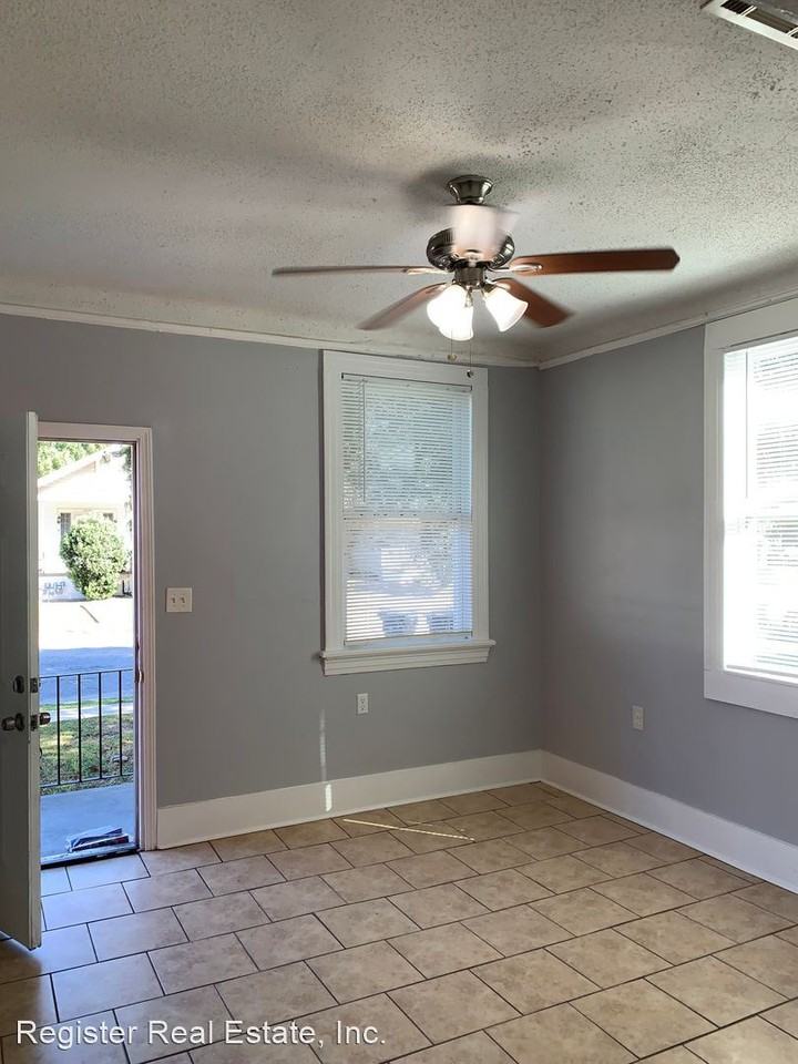 2746-52 Gladiolus St. - Photo 3 of 18