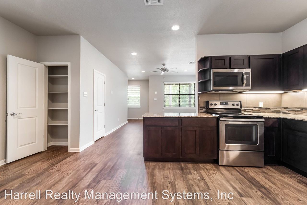 400 Bosque Blvd - Photo 3 of 20