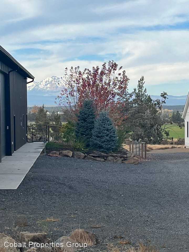 20640 Swalley Rd - Photo 2 of 24