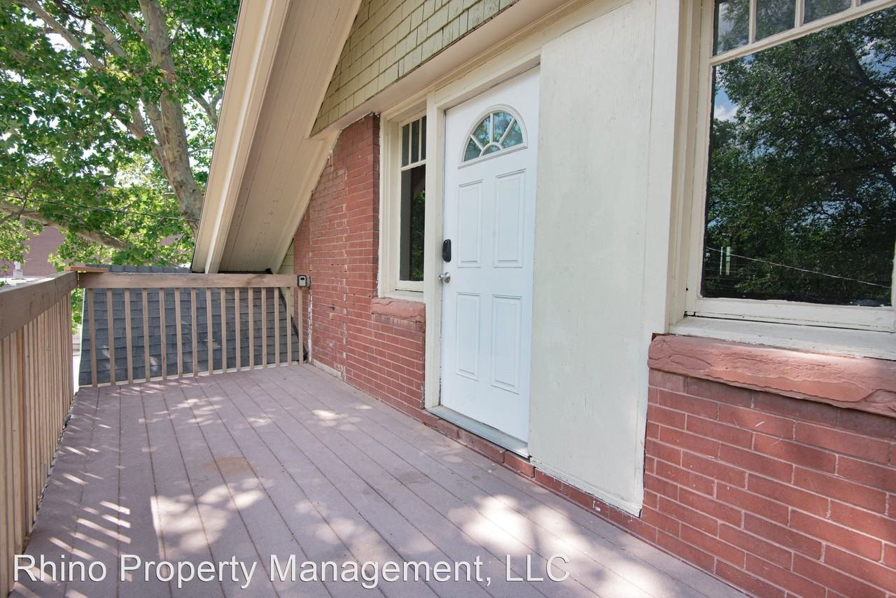 725 23rd St - Photo 2 of 15