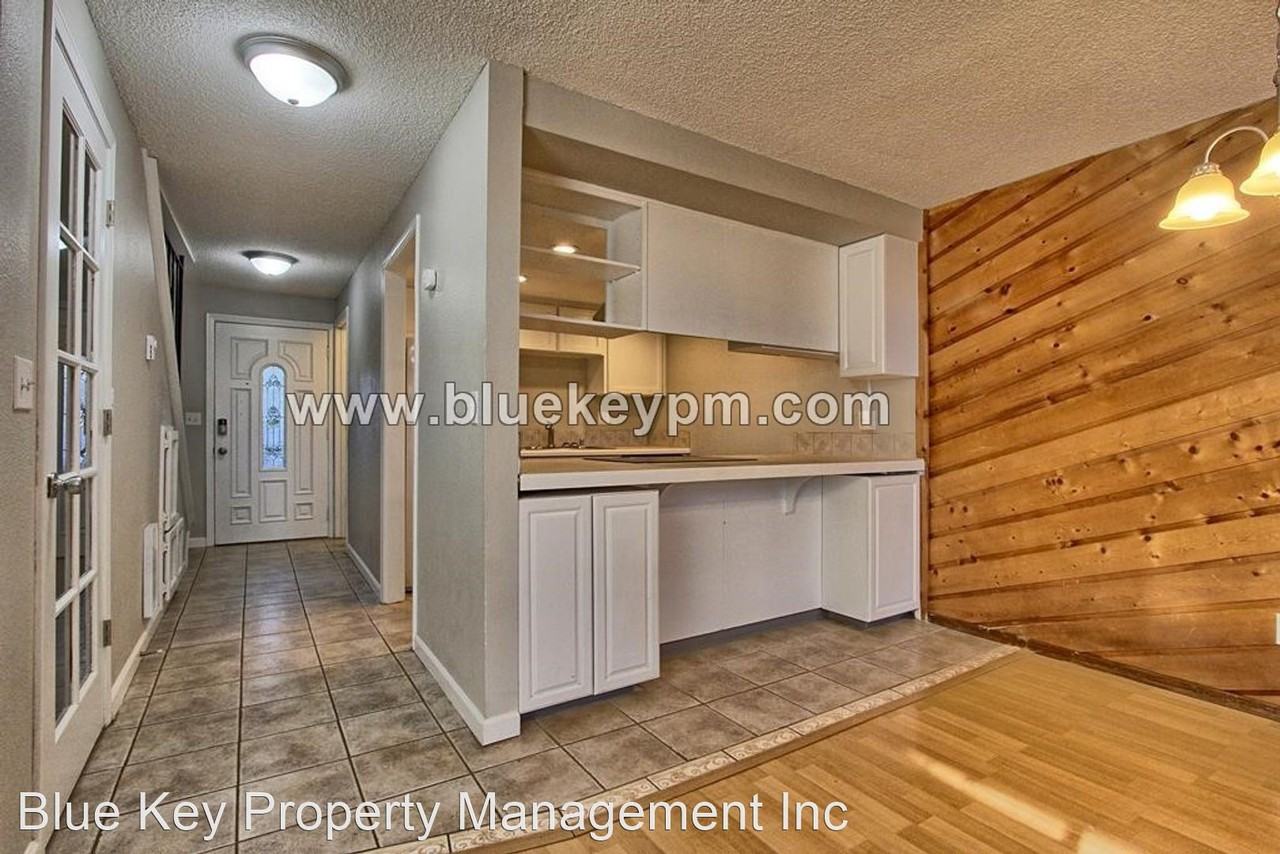 14007 Ne 13th St - Photo 3 of 12