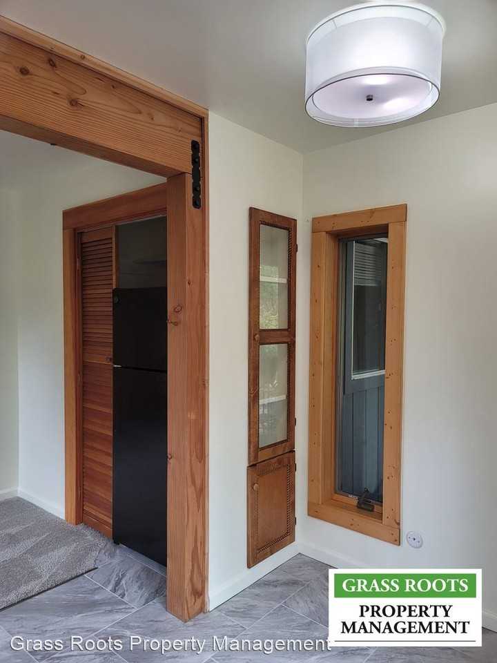 10478 Ivey Ln - Photo 2 of 10