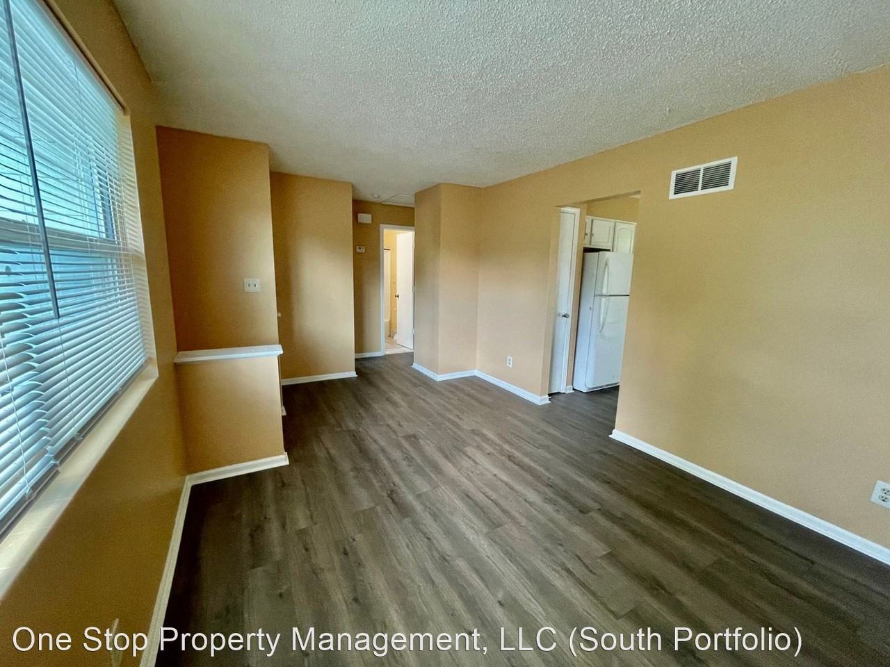 9803 W 52nd St - Photo 3 of 21