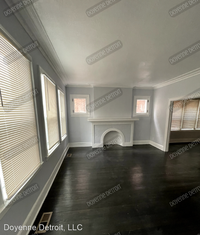 2714-16 Cortland - Photo 2 of 19