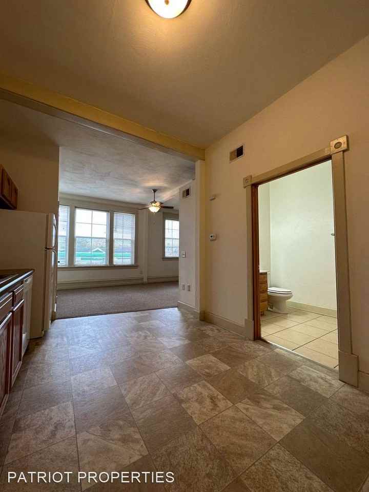 201 - 207 S. Main St. - Photo 3 of 9
