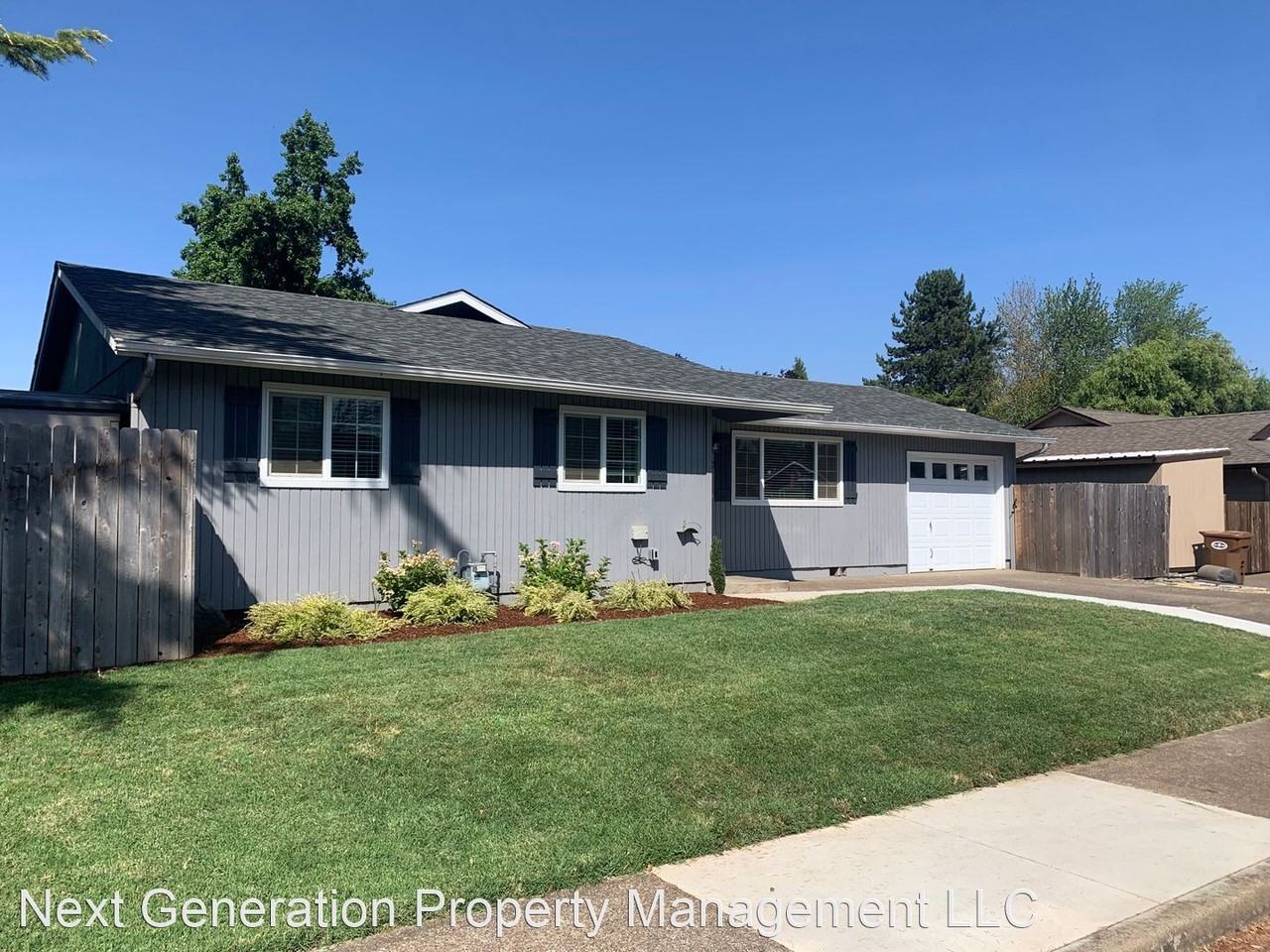 340 Timothy St - Photo 2 of 50