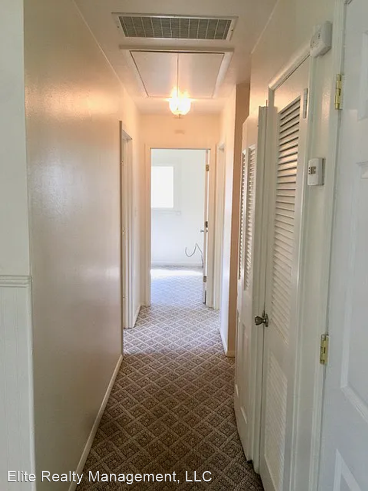 145 Tamarack Rd - Photo 3 of 7