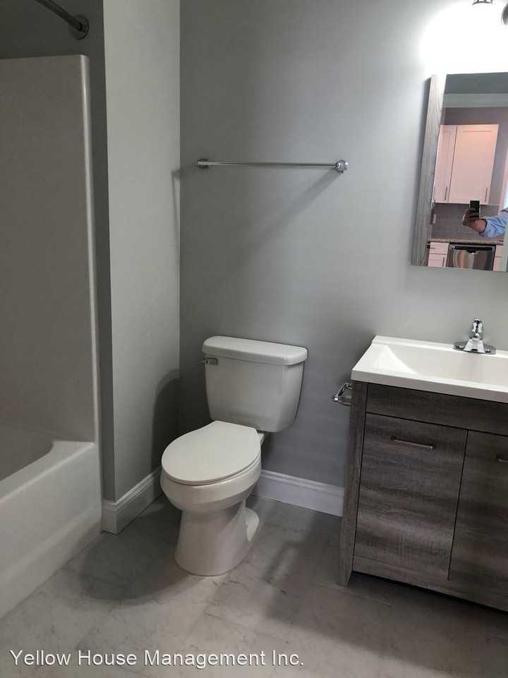 721 / 723 Hillsborough Street - Photo 3 of 4