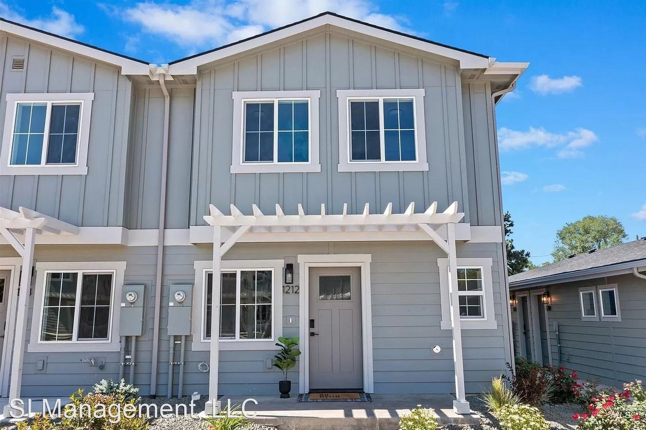 1224 W Ivywild St - Photo 2 of 17