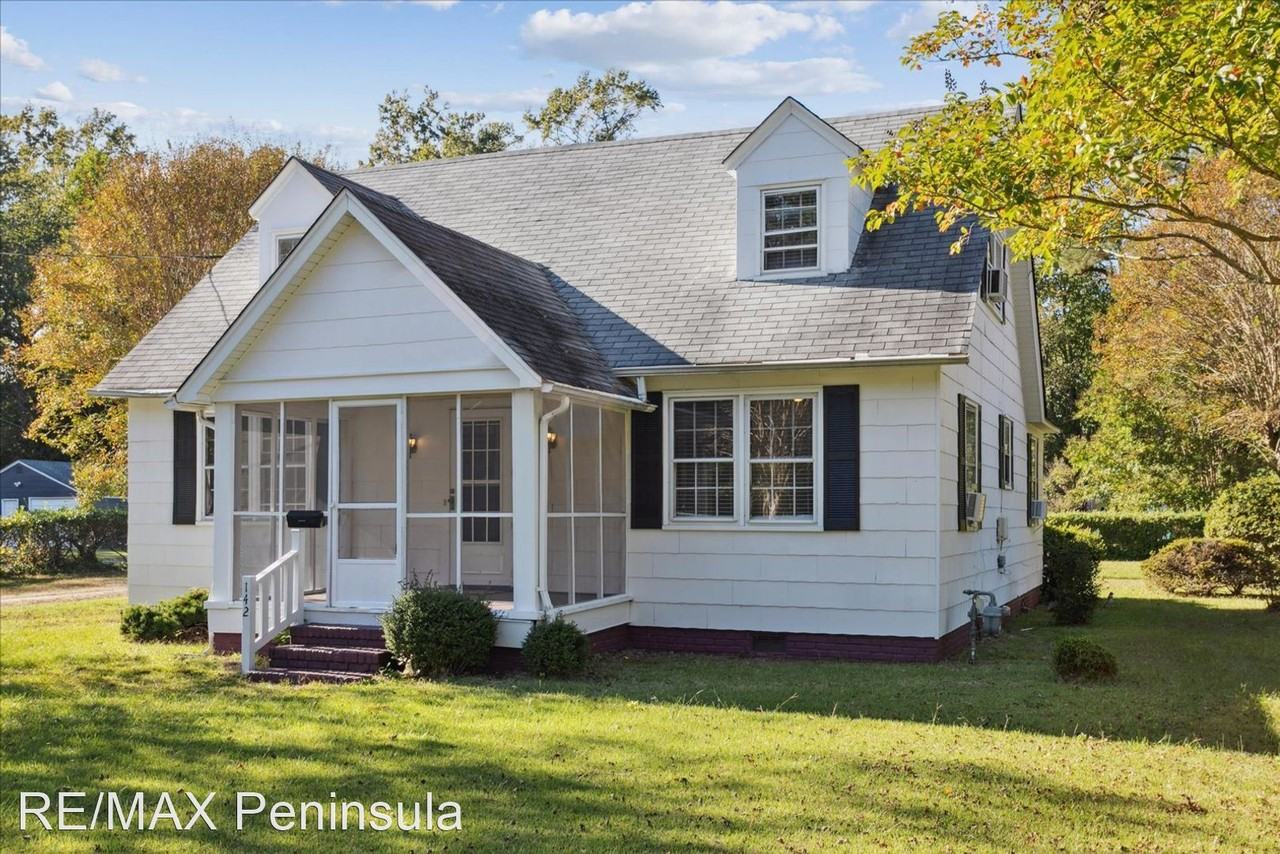 142 Shoe Ln - Photo 3 of 33