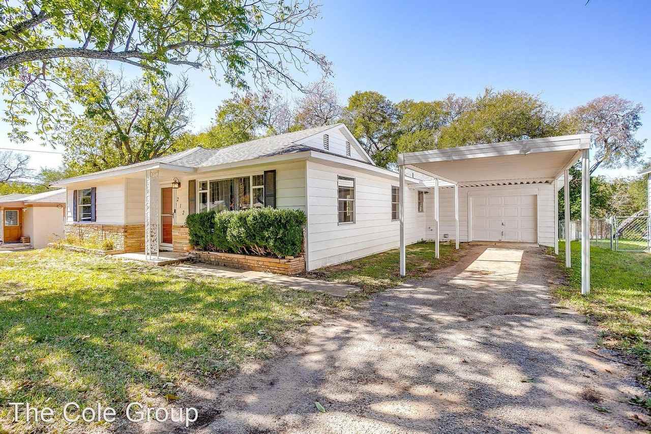 212 Westfork Dr - Photo 3 of 41