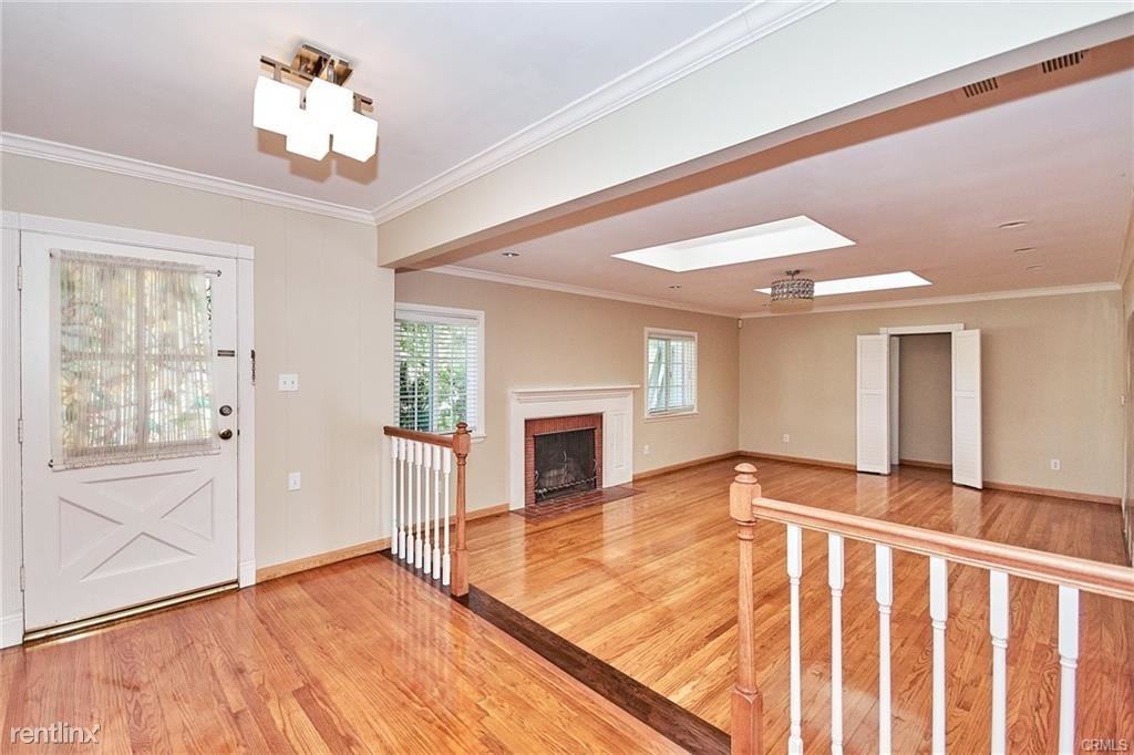 8502 Larkdale Rd - Photo 3 of 10