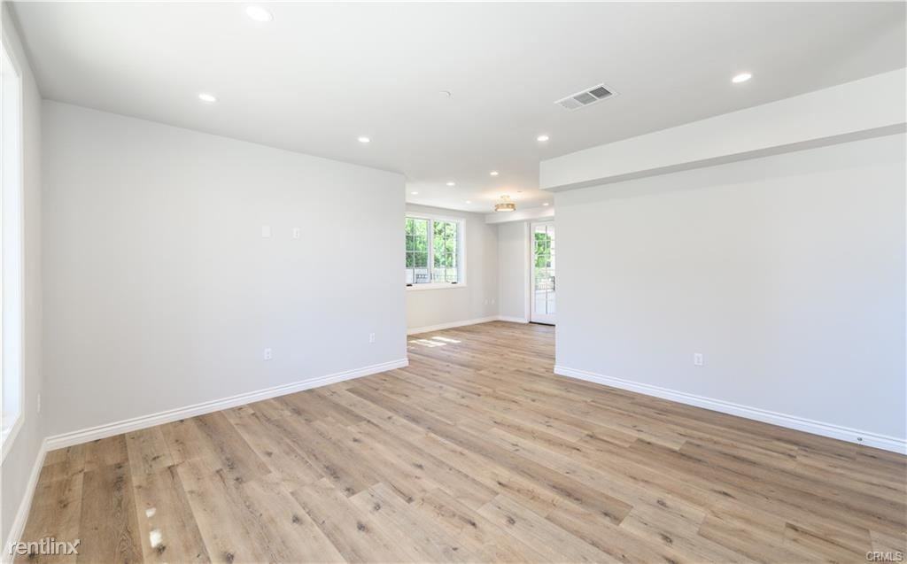 1976 Huntington Dr - Photo 2 of 11