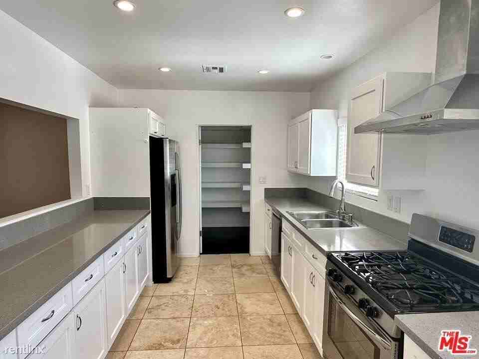 510 Avenue 64 - Photo 3 of 10