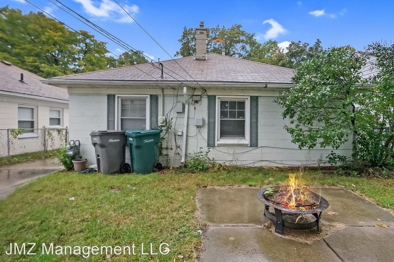24109 Carlysle St - Photo 2 of 18