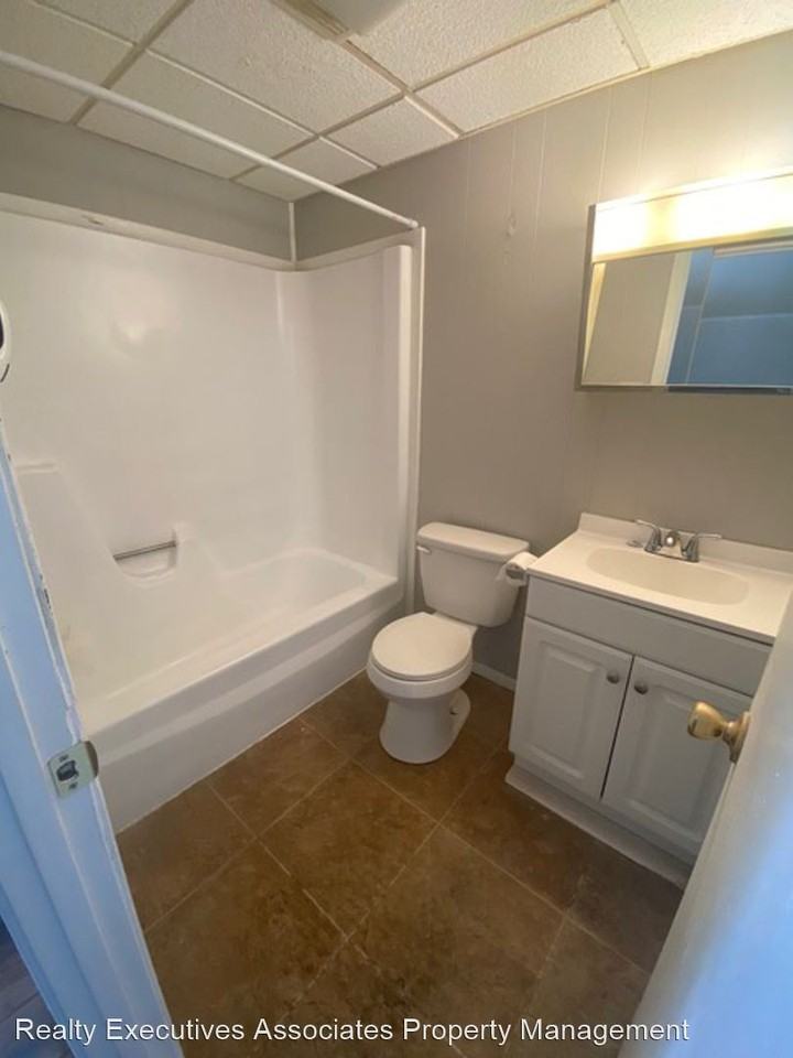 157 S Magnolia St - Photo 2 of 4