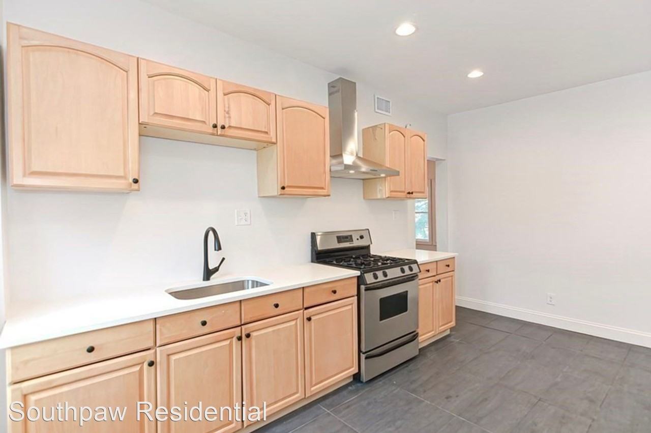 134 Vine St. - Photo 2 of 9