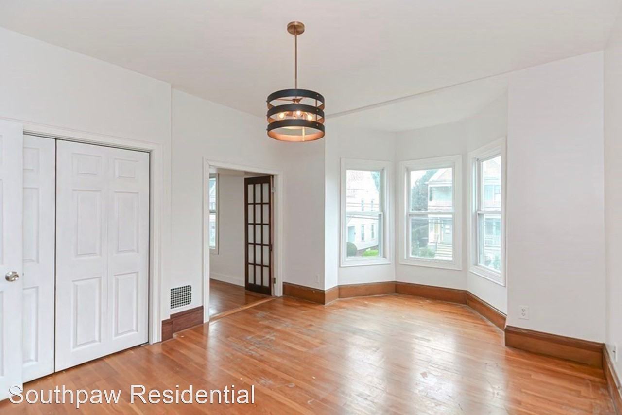 134 Vine St. - Photo 3 of 9