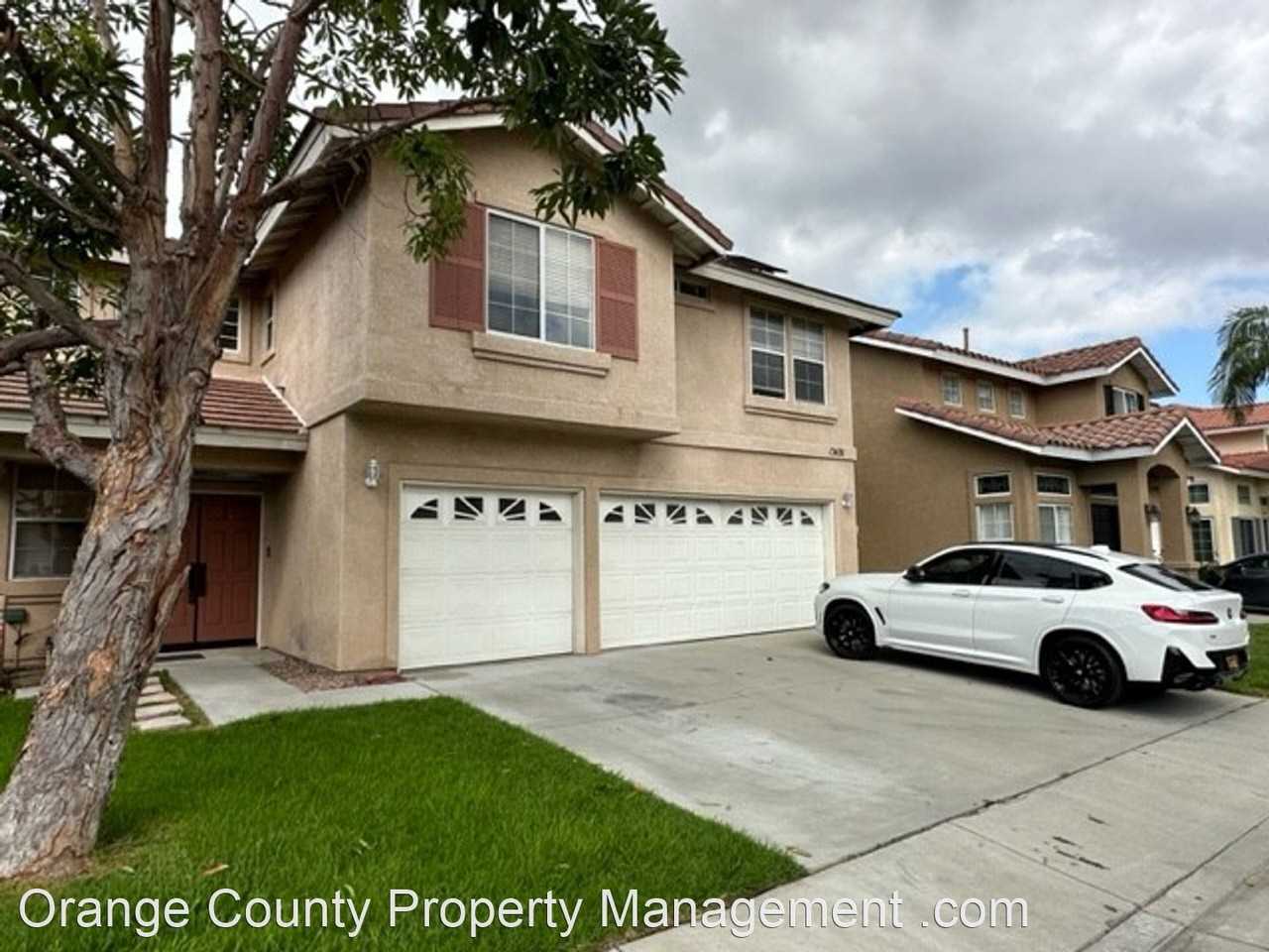 13691 Eastbridge St - Photo 2 of 50