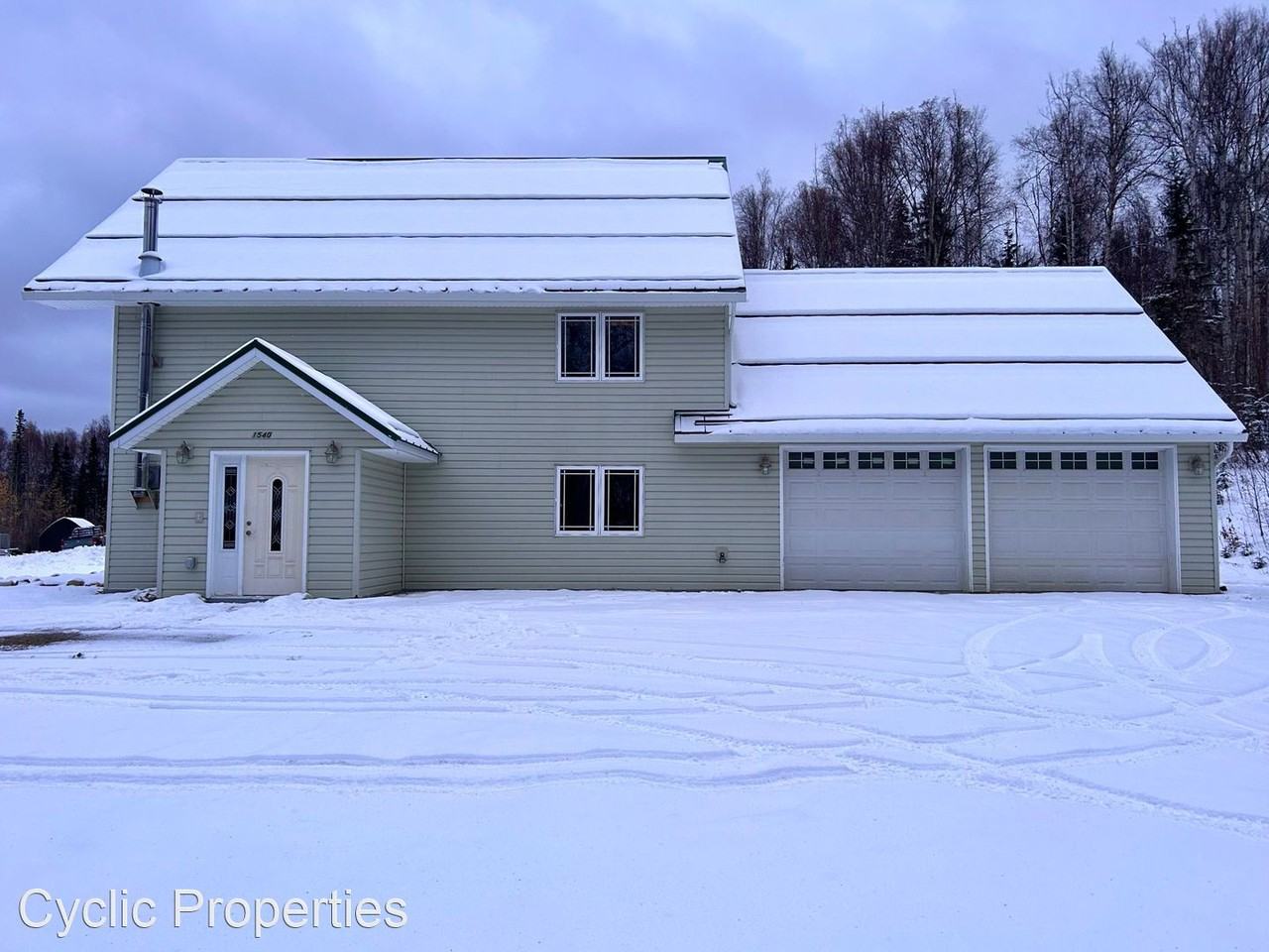 1540 Crestline Dr - Photo 2 of 16