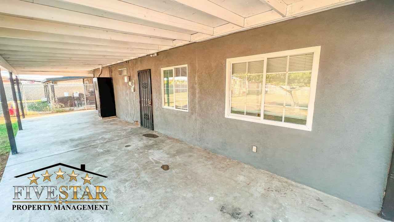 209 Hayslett Ave - Photo 3 of 20