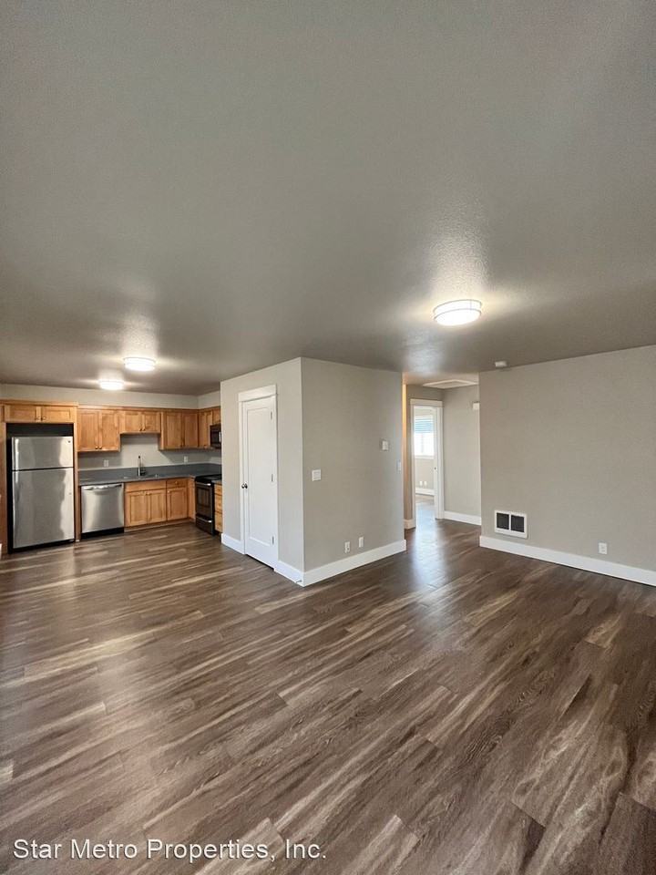 The Vancouver 9 by Star Metro Apartments 2211 E 30th St, Vancouver