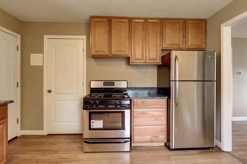 710 Macon St - Photo 2 of 26