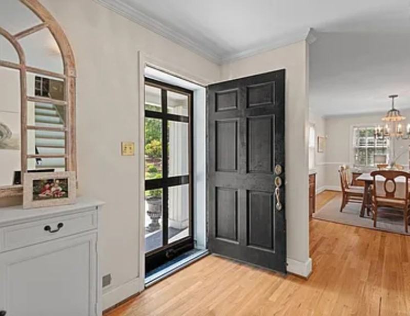 2827 Canterbury Rd - Photo 2 of 21